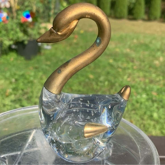 VTG Clear Glass Swan Figurine Paperweight Controlled Bubbles Brass Head Neck 4" - Picture 1 of 13